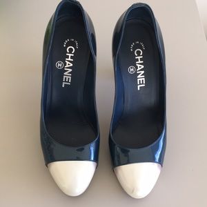 CHANEL Patent leather cap toe platforms